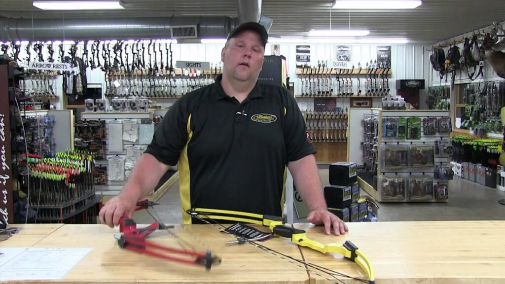 Genesis Bow vs Genesis Mini Bow – Youth Compound Bow Side by Side Comparison