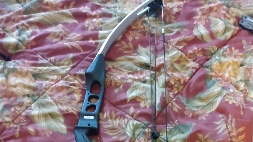 MY BOW FOR MY VINTAGE/ RETRO BOW BUILD IS FINALLY HERE!!!! SAS SIEGE COMPOUND BOW!!!