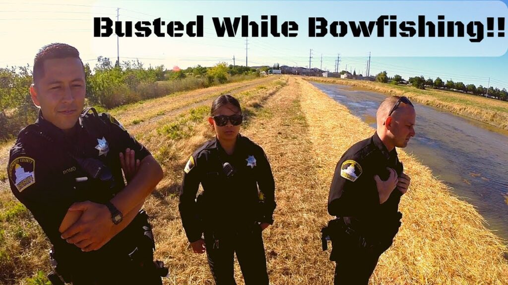 Police Harass Me While Bow Fishing! People Call the Cops!