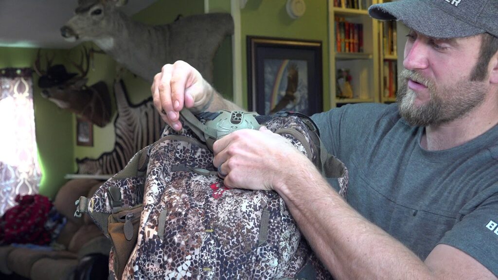 Tips & Tricks – Attaching Your Bow Spider Bow Packing System on a Day-pack