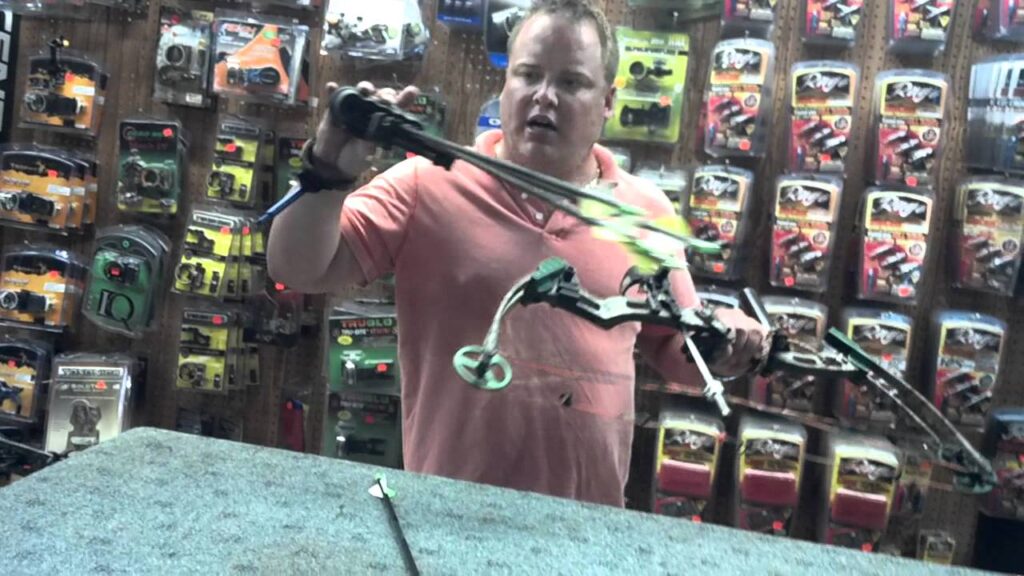 Used Right-Handed Bear Archery Showdown Compound Bow Ready to Shoot Package!