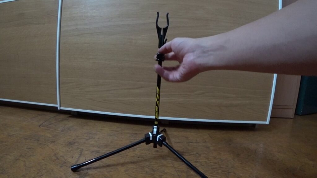 【Archer's Arsenal】Bow Stand – Cartel EZY Bowstand